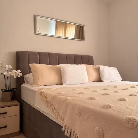 Διαμέρισμα Tomo *