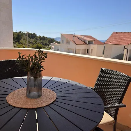 Tomo Διαμέρισμα