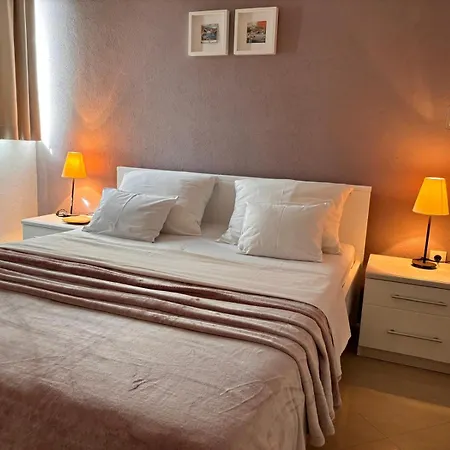 Apartment Tomo *